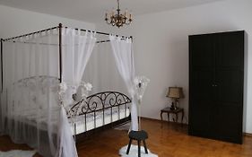 The Lakehouse Villa Neusiedl am See Wienerstraße 8